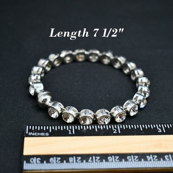Clear Rhinestone Headlight Bracelet, Magnetic Clasp, 7 1/2 Inches - Picture 8 of 10